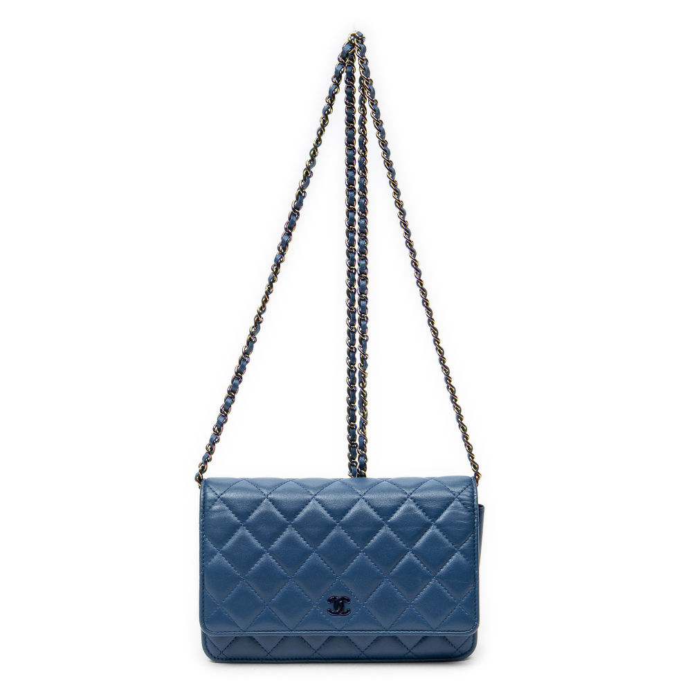 Chanel Classic Wallet on Chain